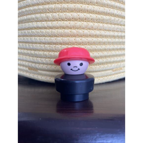 Fisher Price Little People 1990 Chunky Figure Firefighter Fire Man Toy Vintage - Picture 1 of 4